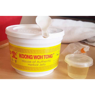 恭和堂正宗药制龟苓膏 (小盅) Koong Woh Tong Authentic Herbal Jelly (S) Guiling Gao